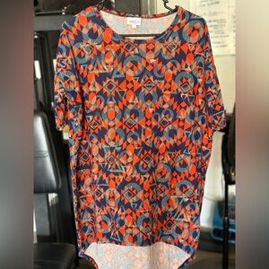 Lularoe high low shirt